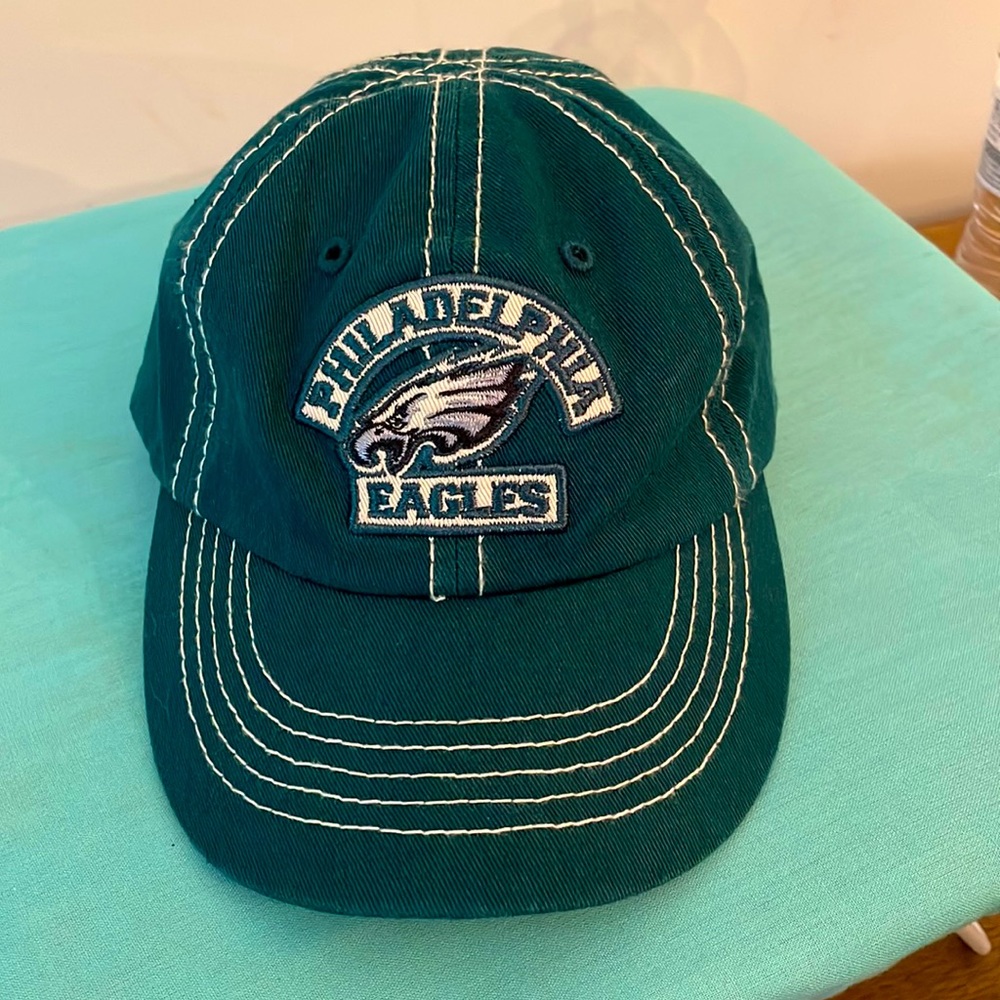 Newborn Philadelphia Eagles Fitted Logo Hat